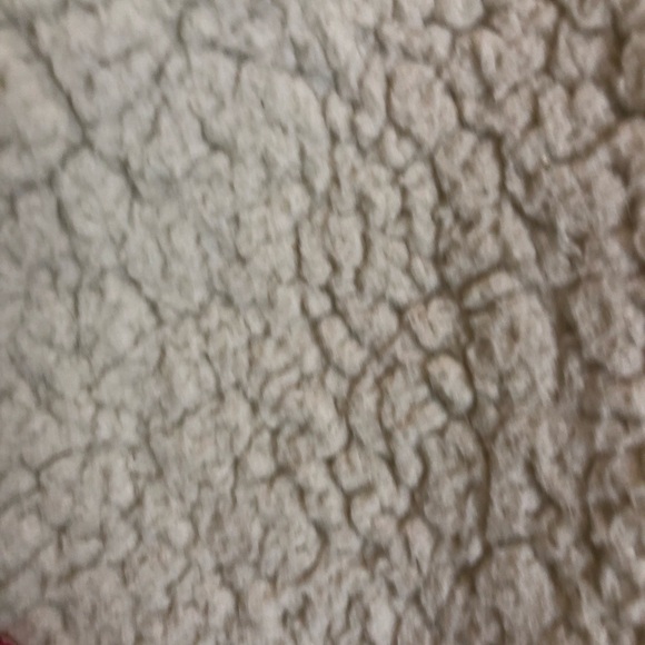 Concepts Sleeveless Sherpa with Suede Like Front and Ribbed Knit Back.  Size 3X - Picture 9 of 10